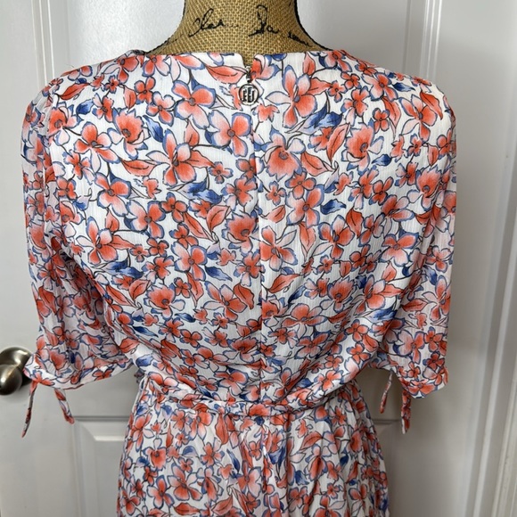 Tommy Hilfiger Sz 8 Coral Blue Floral Chiffon Flowy Lightweight Faux Wrap Dress - Picture 13 of 16